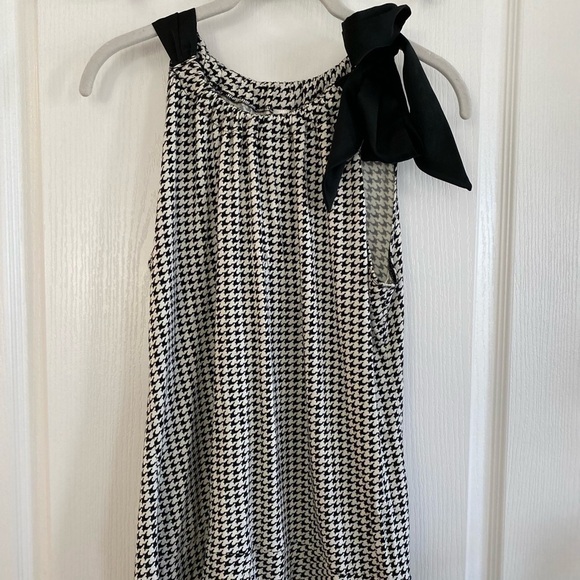 💕Merona Black & White Pattern Sleeveless Top Large - Picture 1 of 11